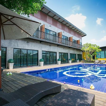 The Bike Loft Family Hostel Хуахін Екстер'єр фото
