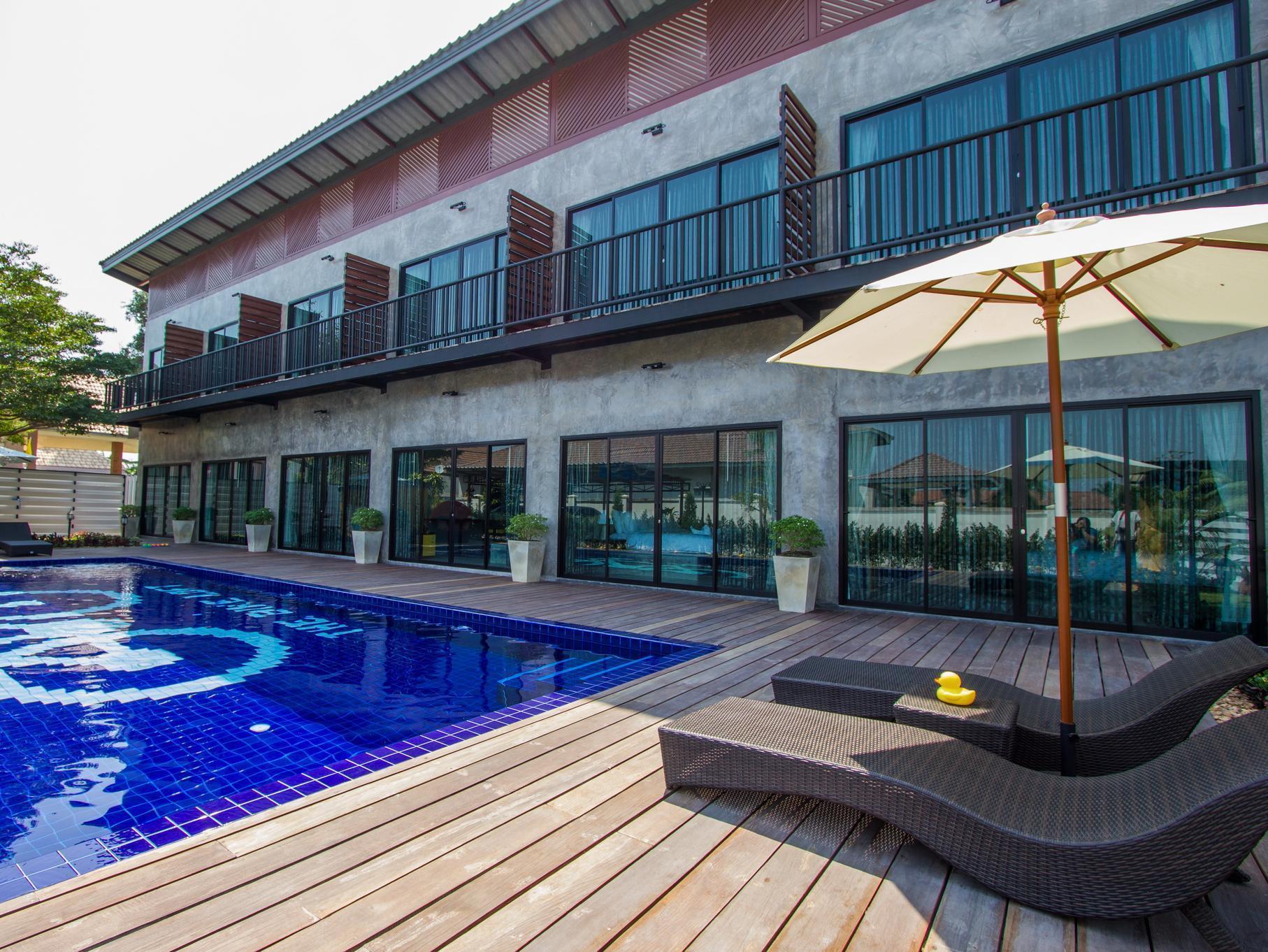 The Bike Loft Family Hostel Хуахін Екстер'єр фото
