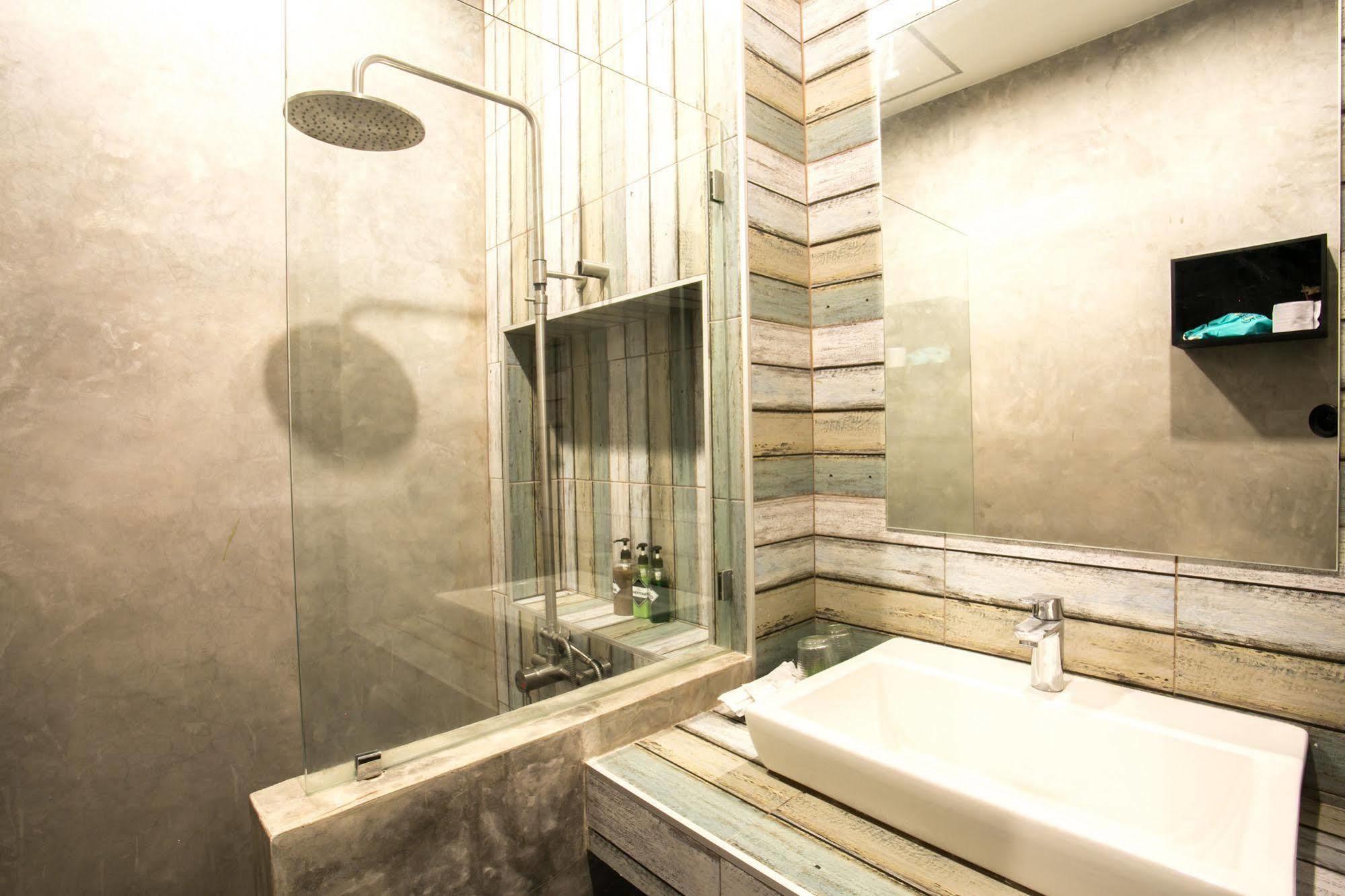 The Bike Loft Family Hostel Хуахін Екстер'єр фото