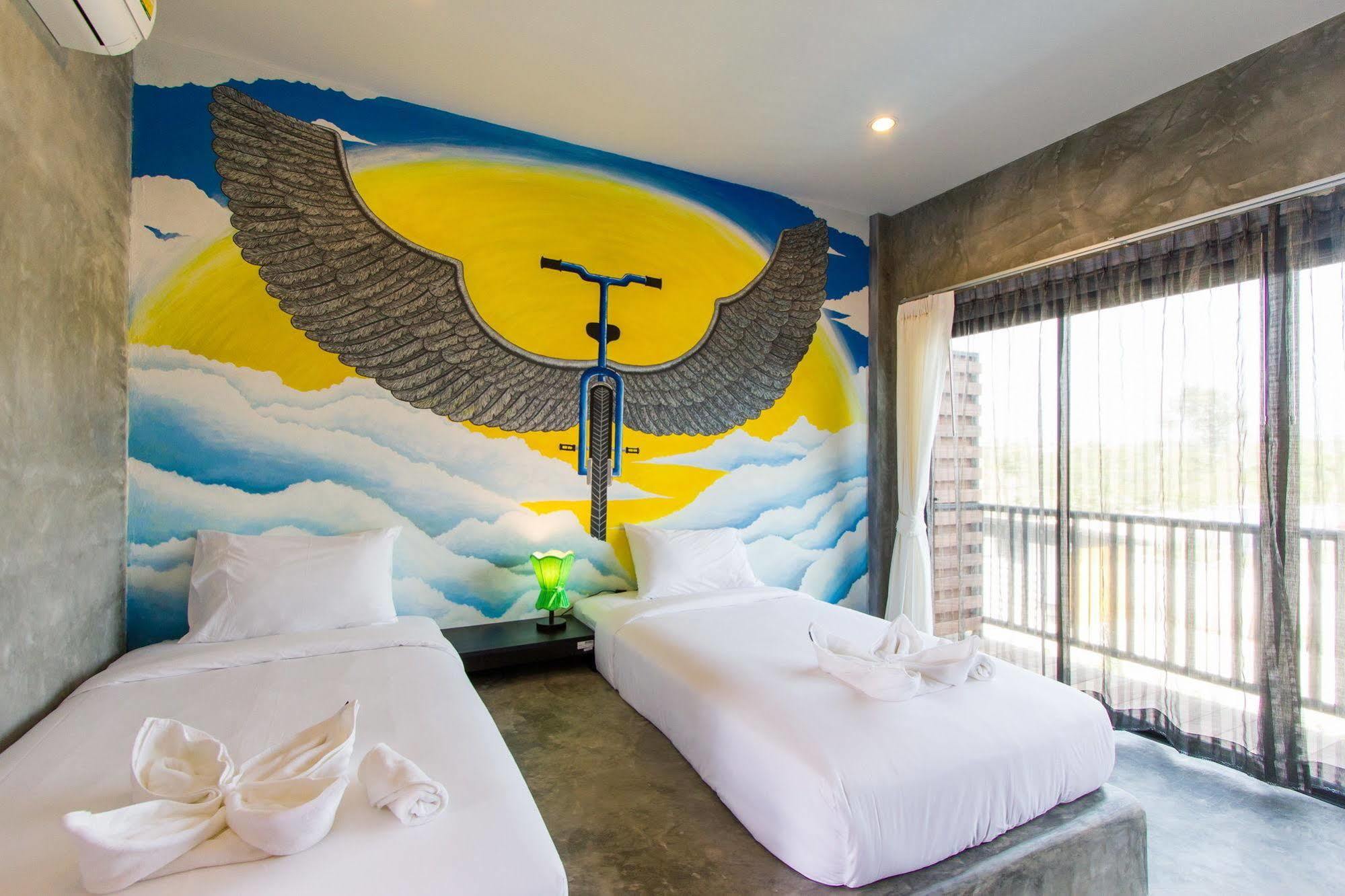 The Bike Loft Family Hostel Хуахін Екстер'єр фото