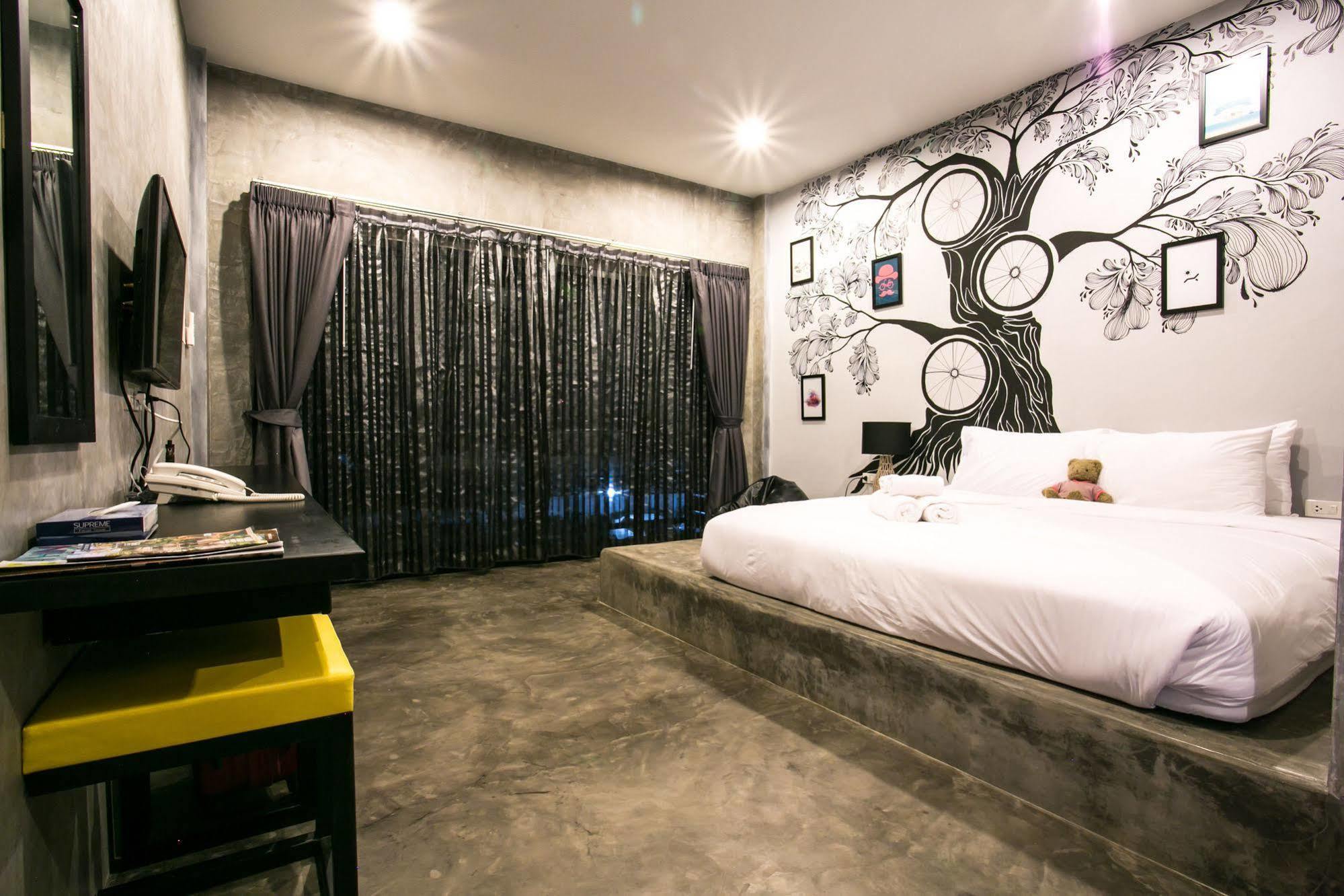 The Bike Loft Family Hostel Хуахін Екстер'єр фото